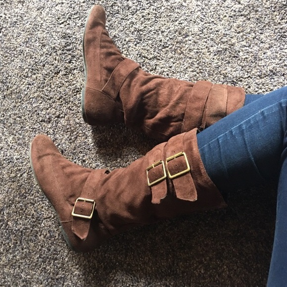 Mid Calf Brown Boots w/ Buckles - Picture 4 of 5